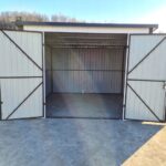 Garaz-blaszany-blaszak-pojedynczy-3×3-Grafit-Bialy-Wysokosc-wjazdu-1-9-m