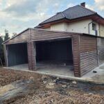 Garaz-blaszany-w-kolorze-drewnopodobnym-Marka-inna