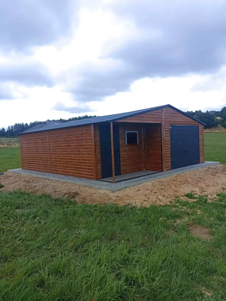 garaz-blaszany-drewnopodobny-garaze-blaszane-7×8-marka-liderstal-67335e8971e34